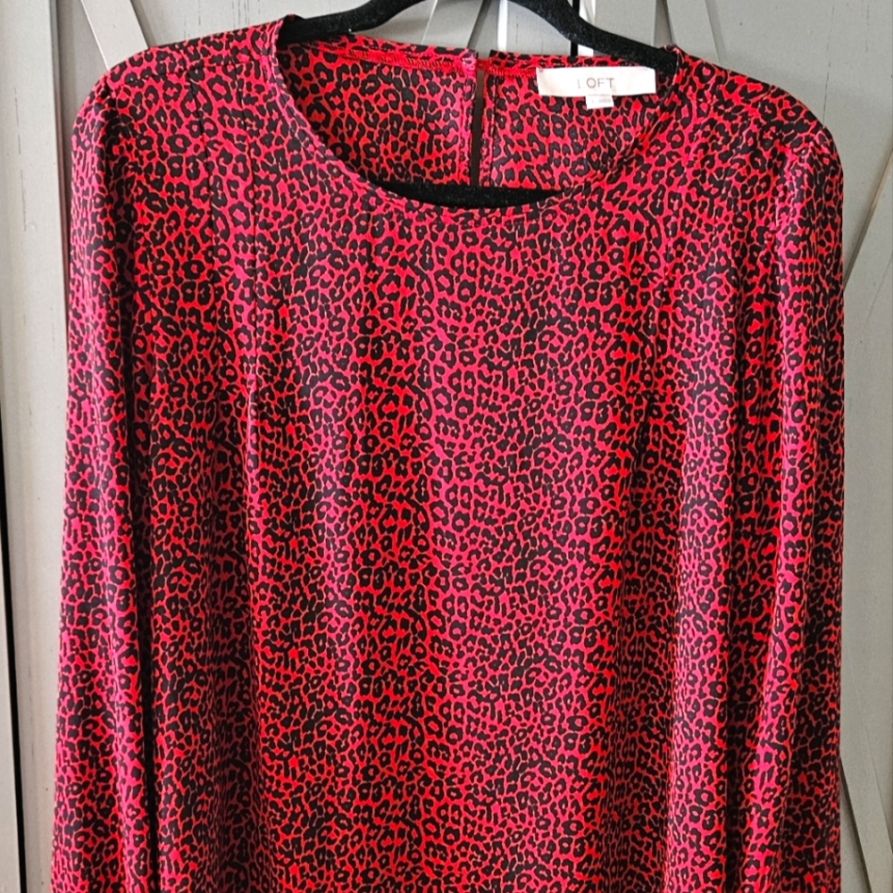 LOFT Women's Vibrant Red Animal Print Blouse Large